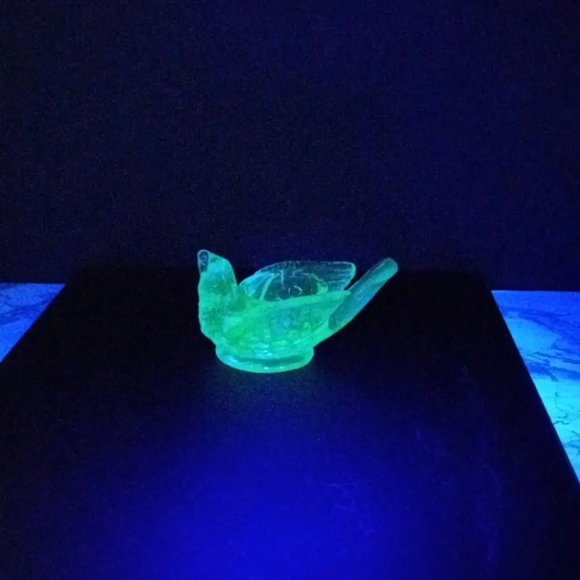 Degenhart Glass Bird & Berry Trinket Paperweight Open Salt Vtg - Picture 10 of 10